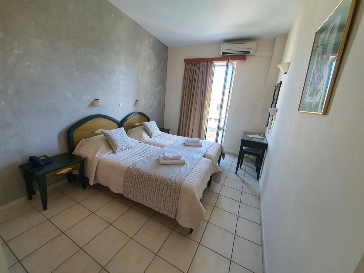 Zannis Hotel Rethimnon Buitenkant foto