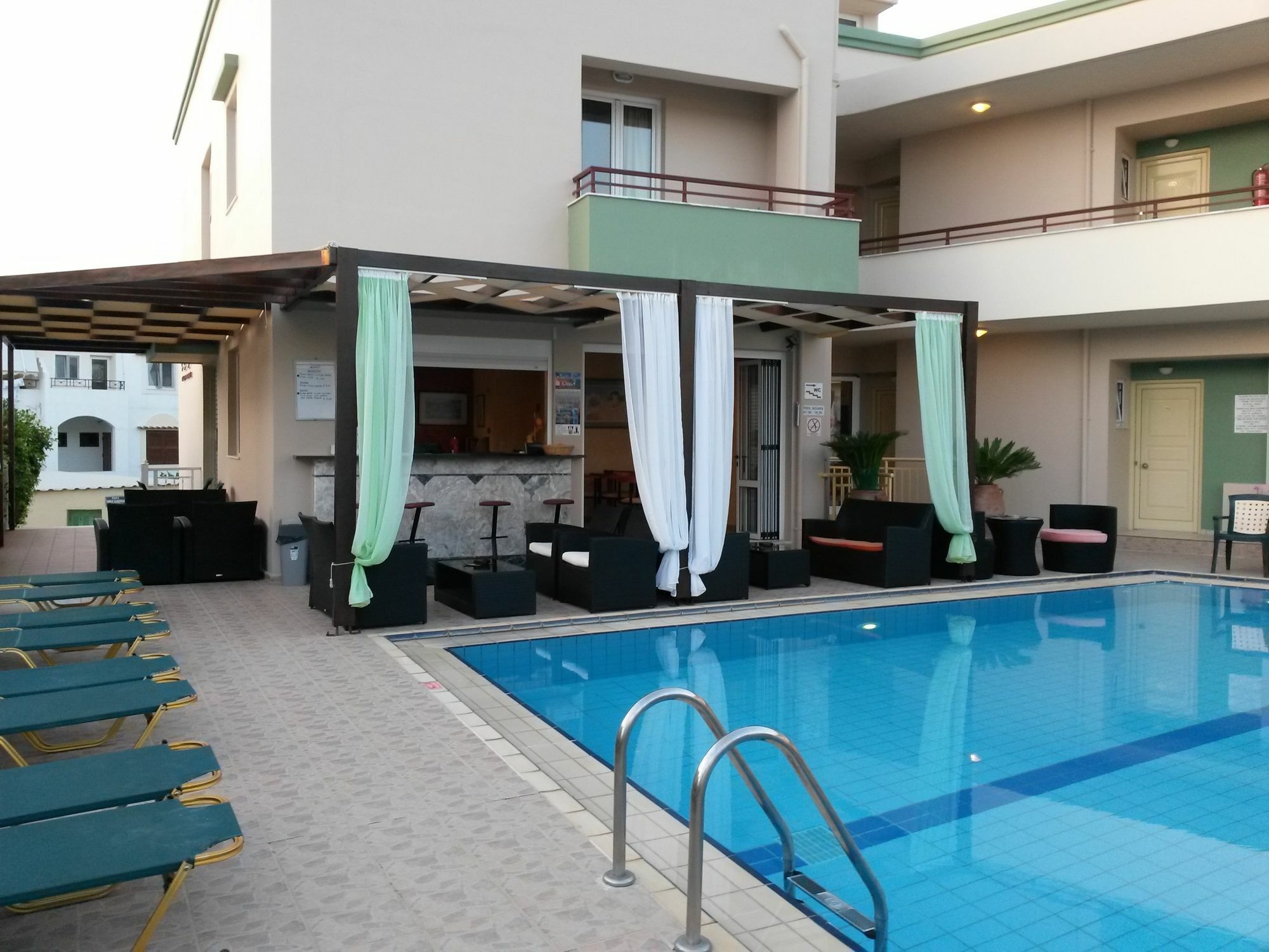 Zannis Hotel Rethimnon Buitenkant foto