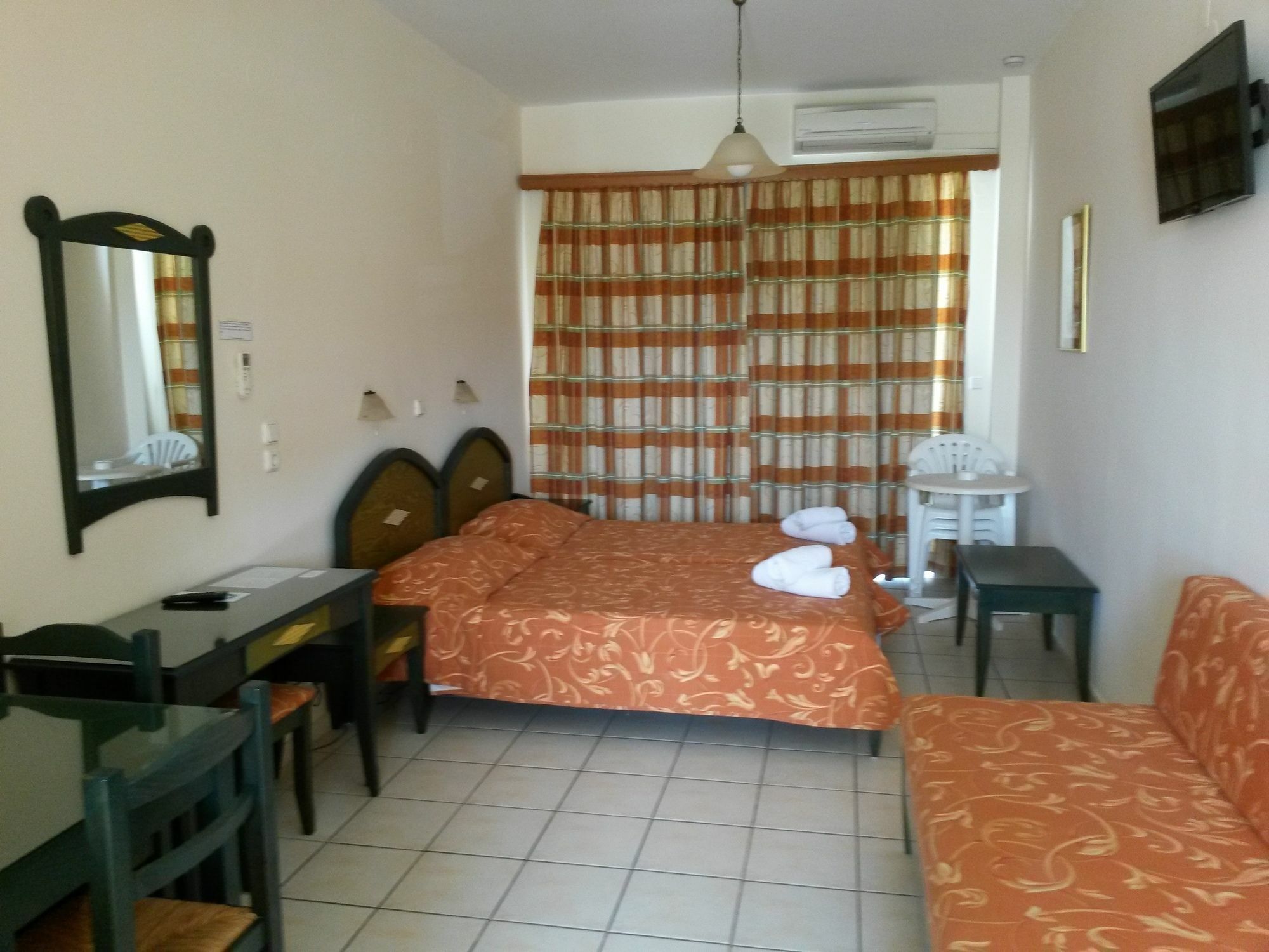 Zannis Hotel Rethimnon Buitenkant foto
